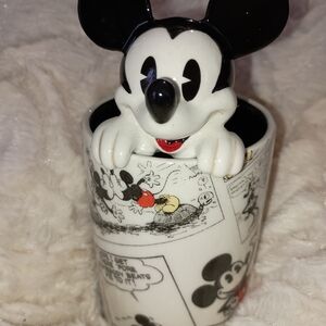 Hallmark Disney Mickey Mouse 3D Cartoon Pencil Holder